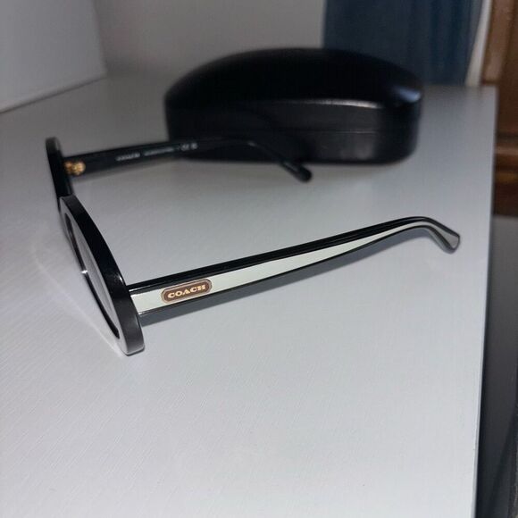 Coach oval Sunglasses Black Olive Gradient with case - Picture 9 of 15